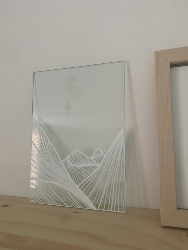 gerecyclede kunst - lijntekening - line art - kunst - fine line kunst op glas studio tosca Terschelling